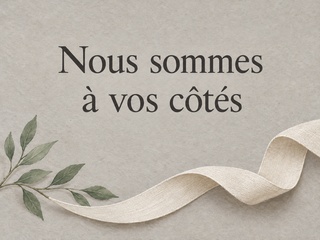 Nous sommes à vos côtés avec un ruban de lin ivoire et une branche sur fond gris