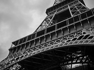 Couverture carte virtuelle Tour Eiffel noir et blanc